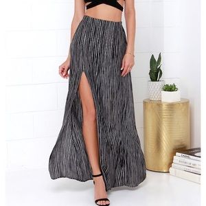 LuLu’s striped maxi skirt, never worn, small